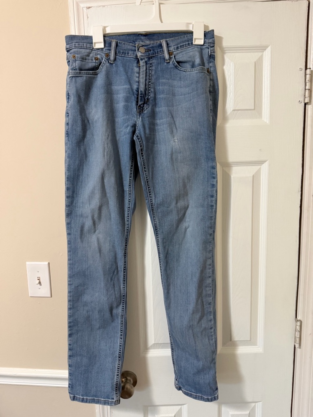 Levi's Slim Jeans in Light Blue Wash